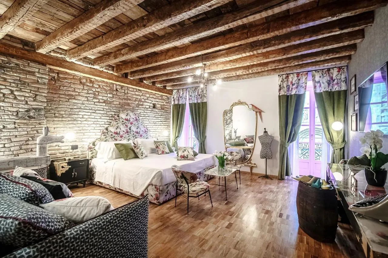 Guest house Vitrum - Como Luxury Suites Italy