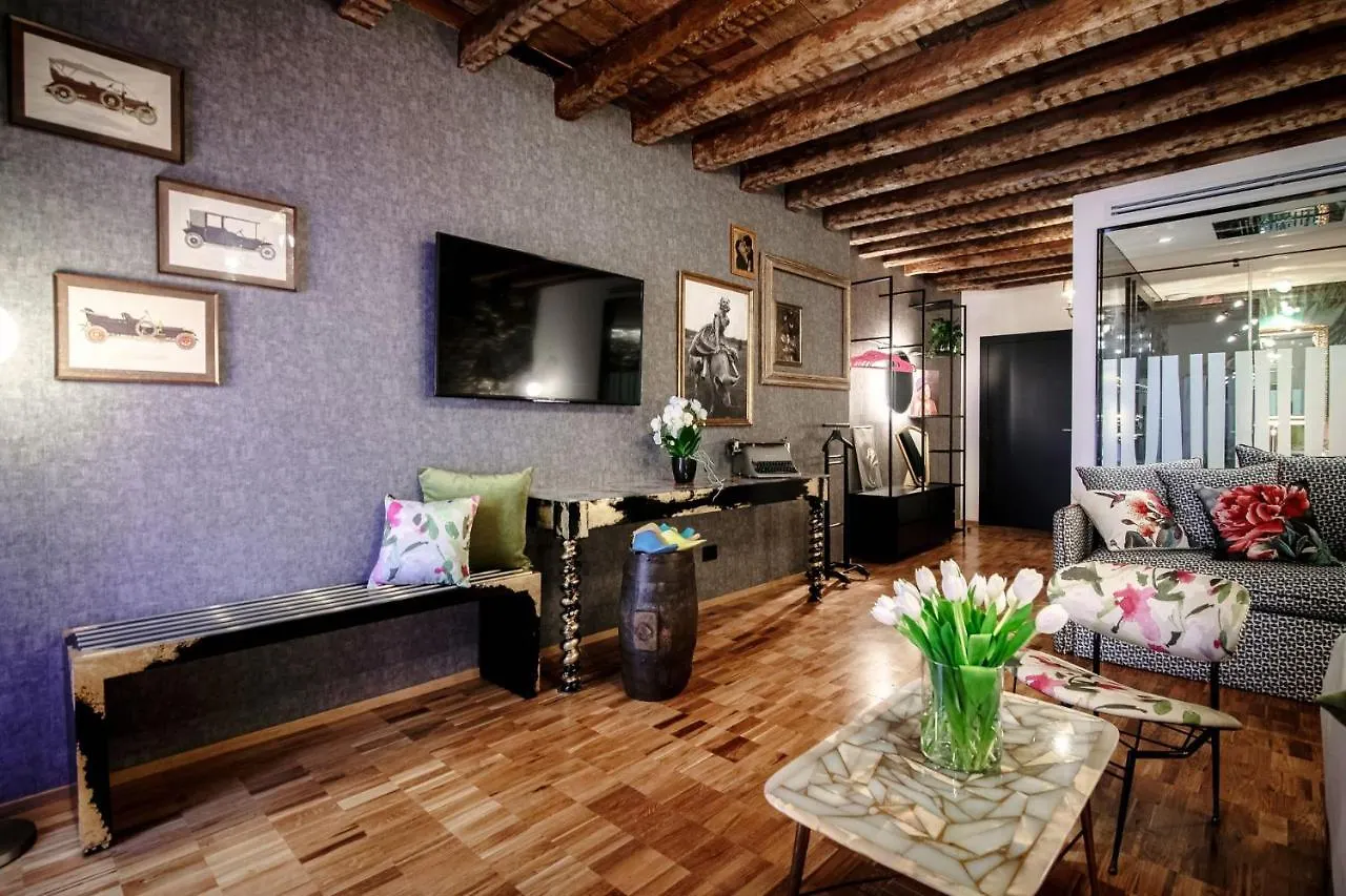 Gasthof Vitrum - Como Luxury Suites Italien