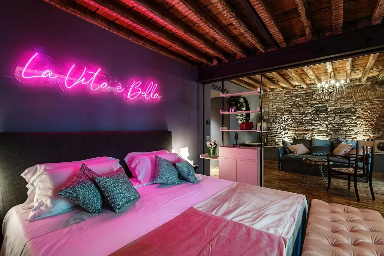Gasthof Vitrum - Como Luxury Suites