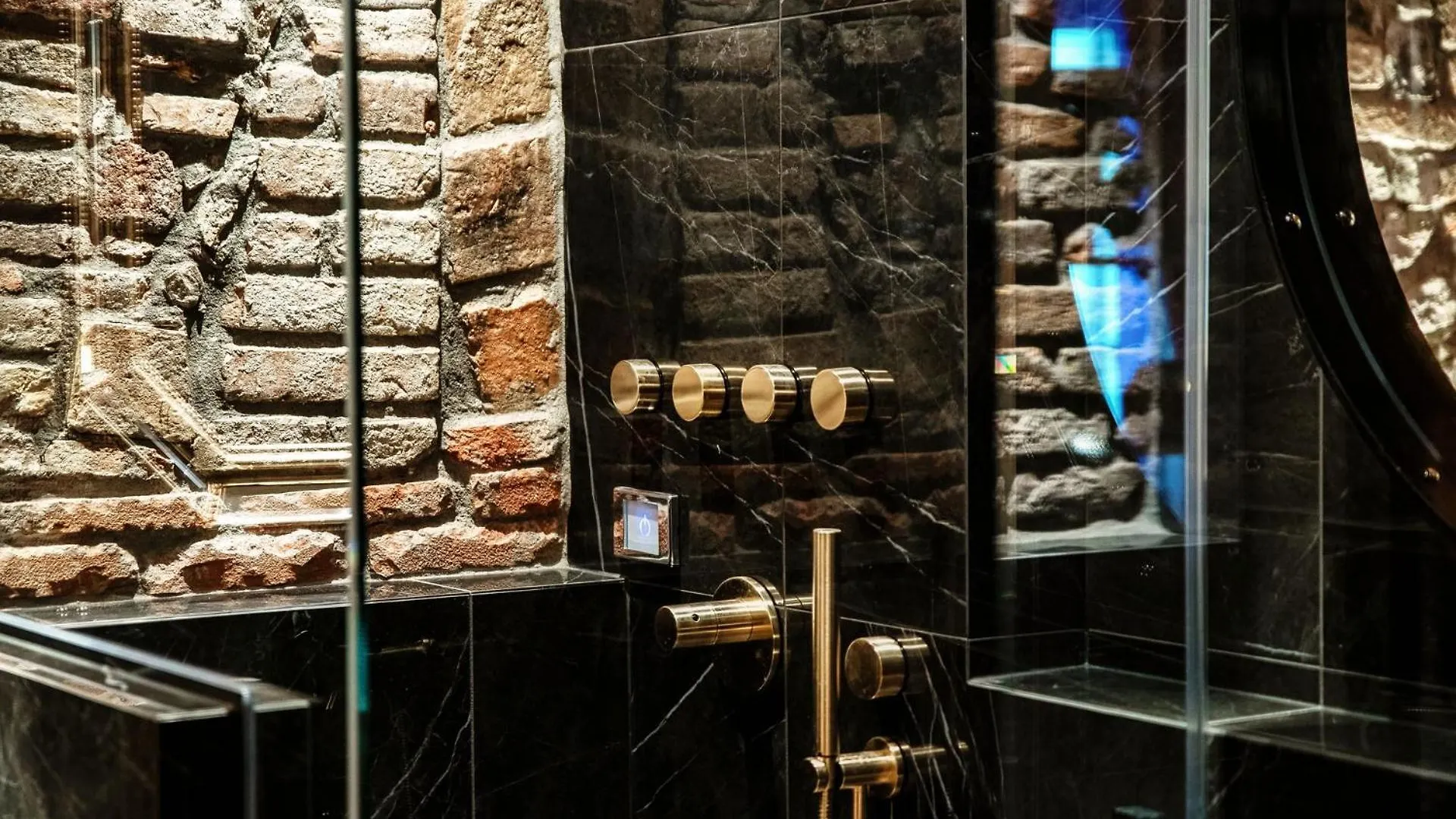 Vitrum - Como Luxury Suites