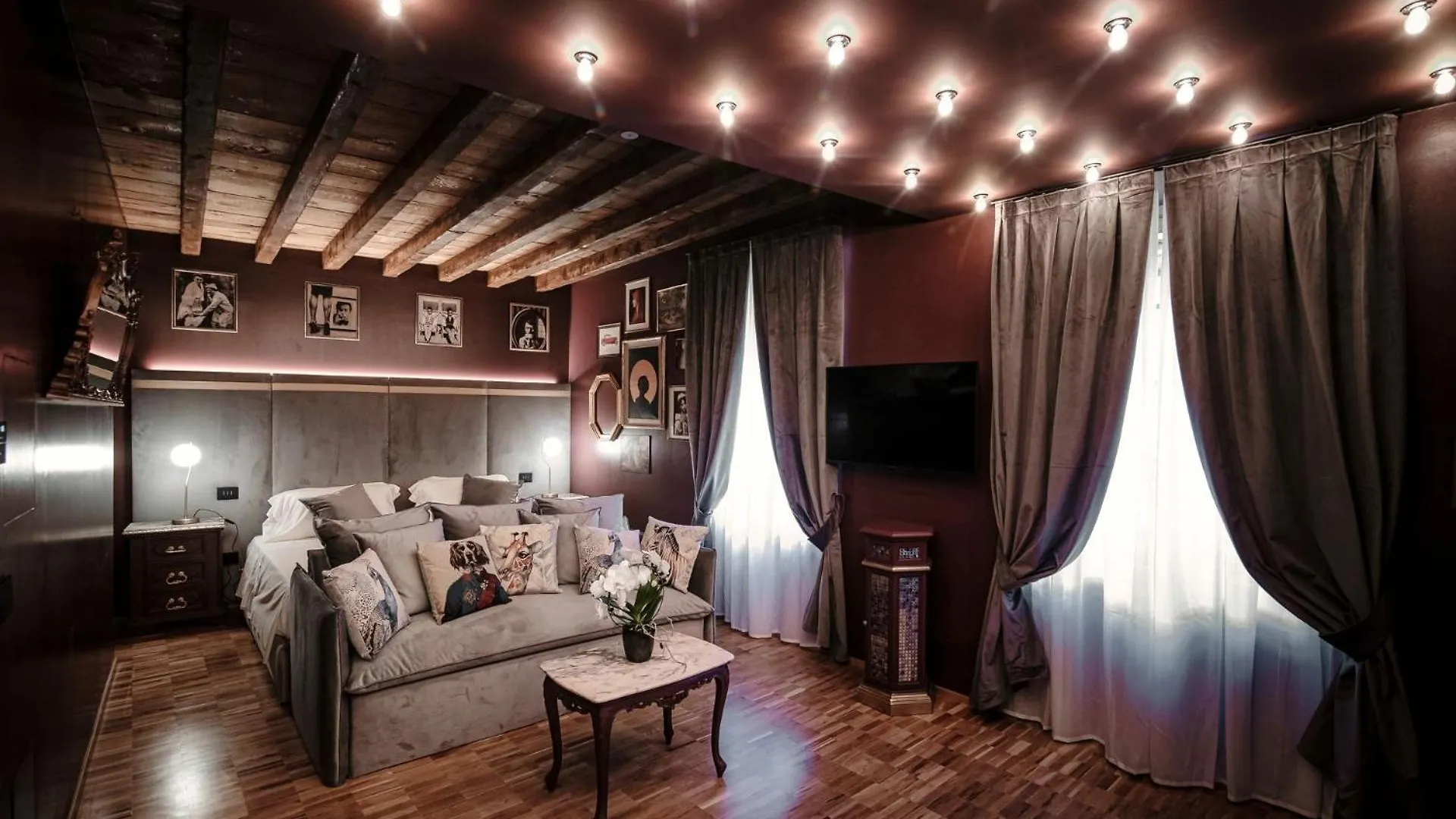 Vitrum - Como Luxury Suites 0*,  Italy