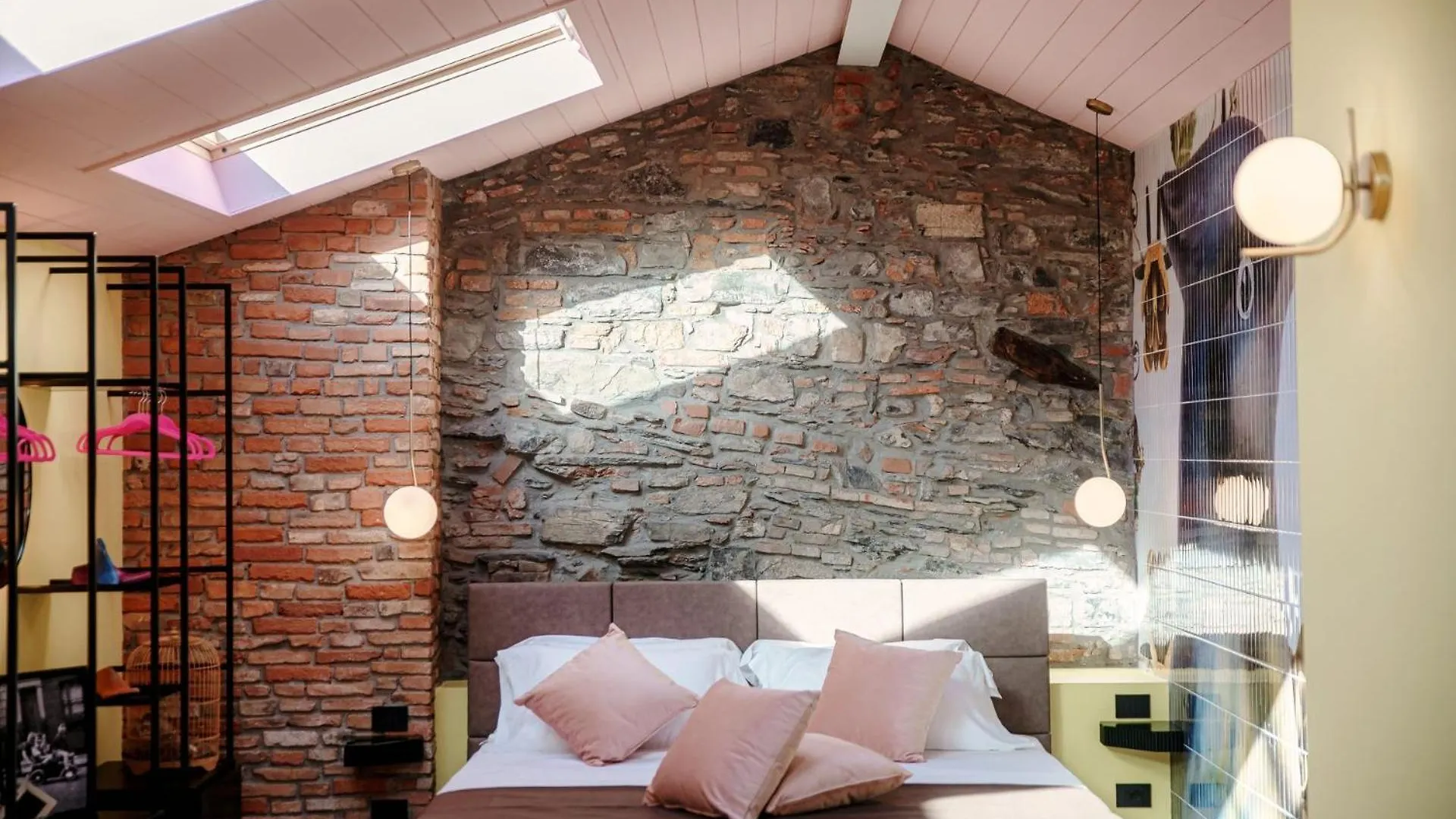 Vitrum - Como Luxury Suites Italy